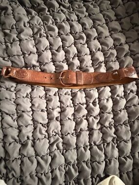 Vintage CanterburyWomen's Brown Leather Belt.